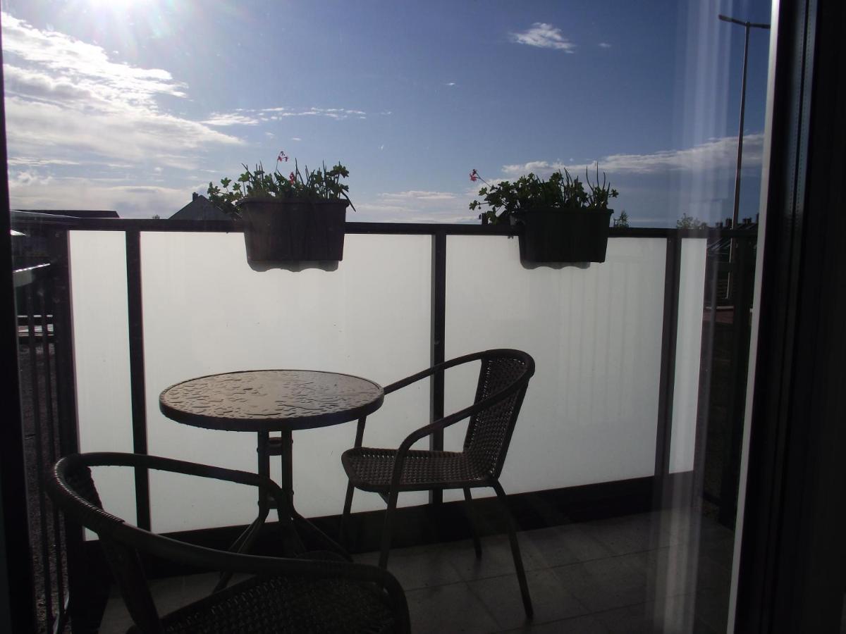 Apartament Holenderski Z Prywatnym Miejscem Postojowym W Garazu 科沙林 外观 照片